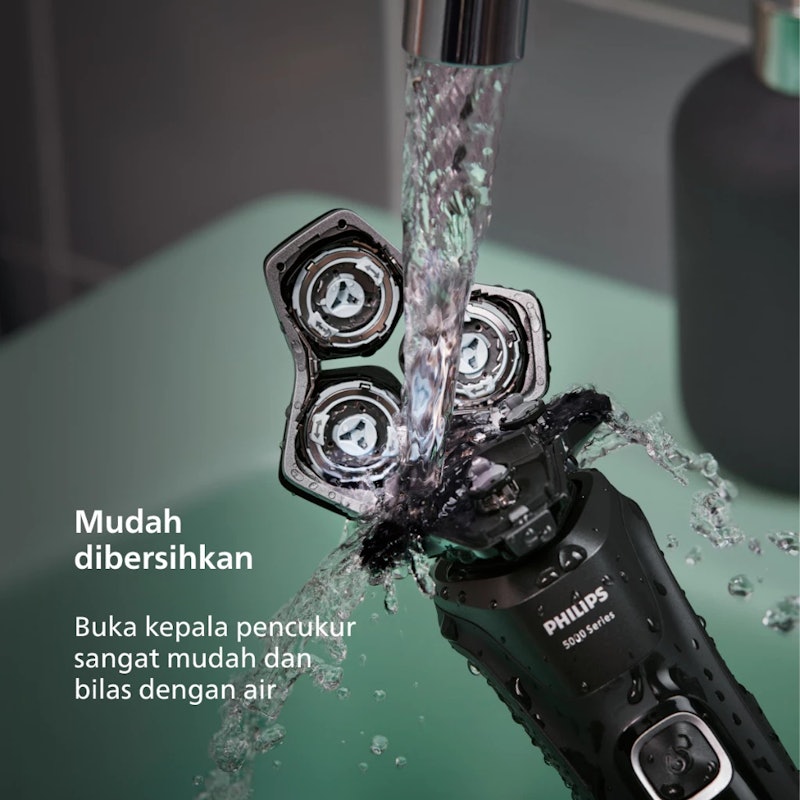 Series 5000 Wet & Dry Electric Shaver 2