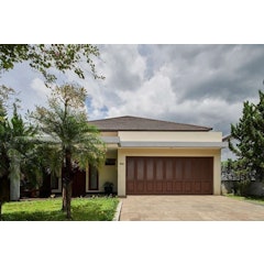 Cempaka 1 Villa 5 Bedrooms with a Private Pool