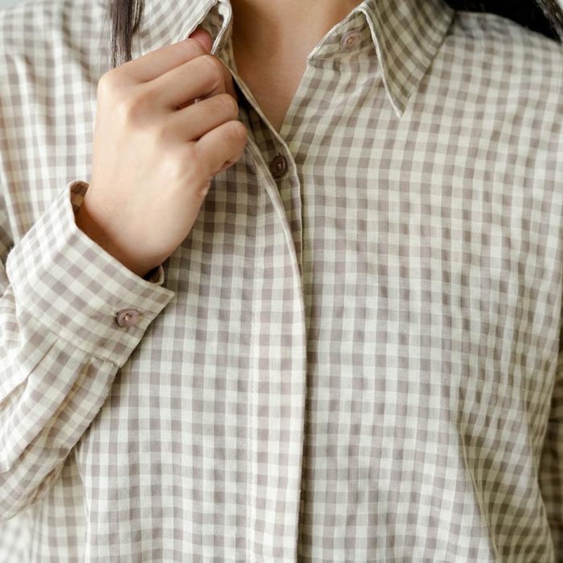 Ixora Bora Oversized Shirt Kemeja Wanita Kotak-kotak 2