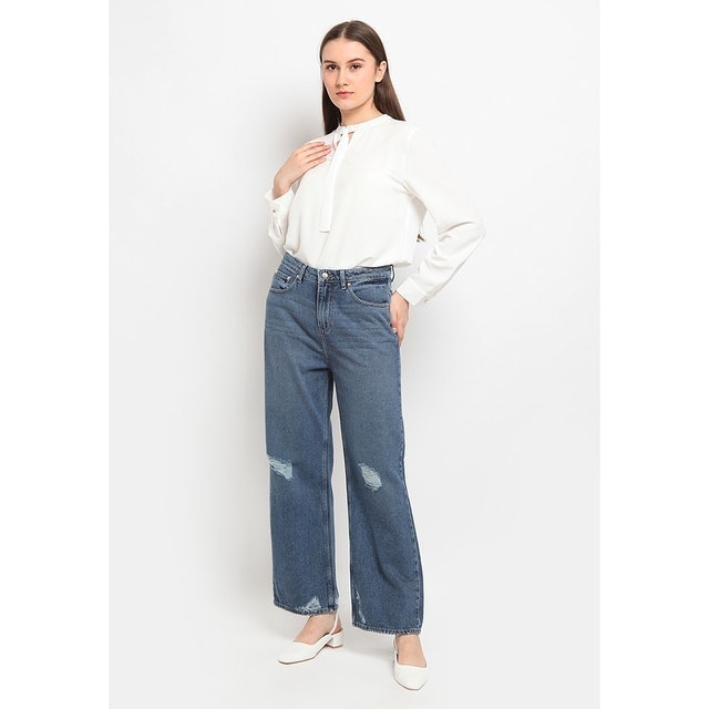 The Executive Ripped Denim Pants 95001284600