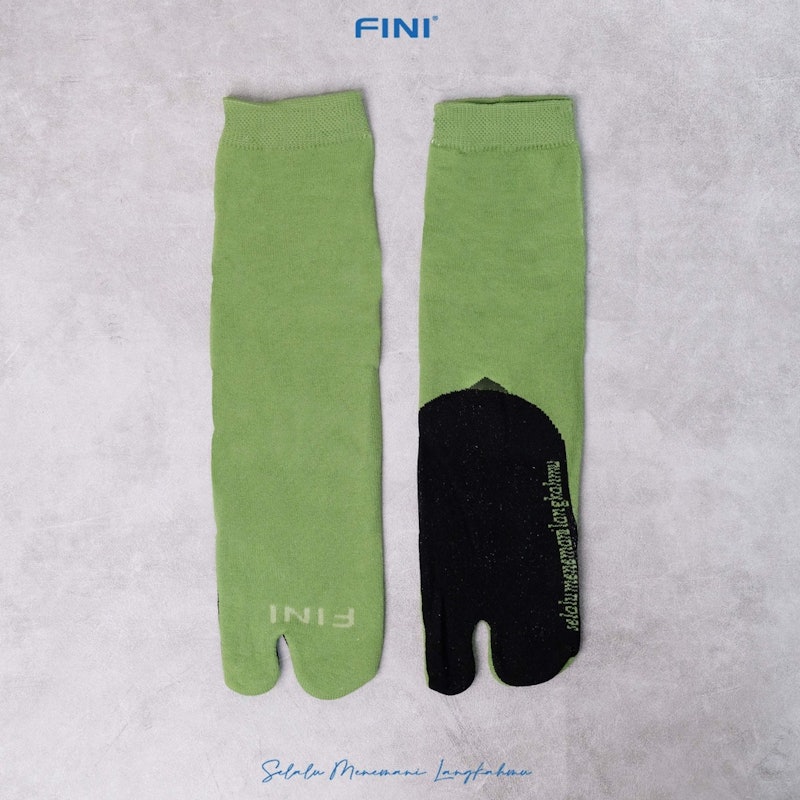 Series Raya - Kaos Kaki Muslimah Jempol 2