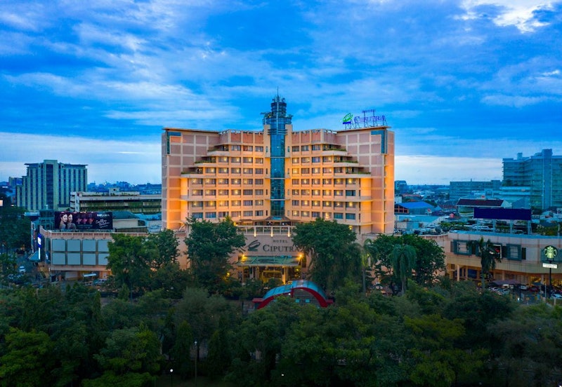 Ciputra Hotel Semarang 1