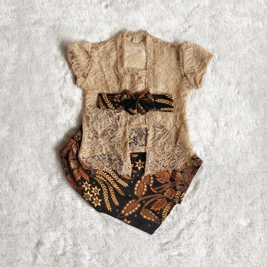 Kebaya Bayi Kutubaru Rok Span Panjang 