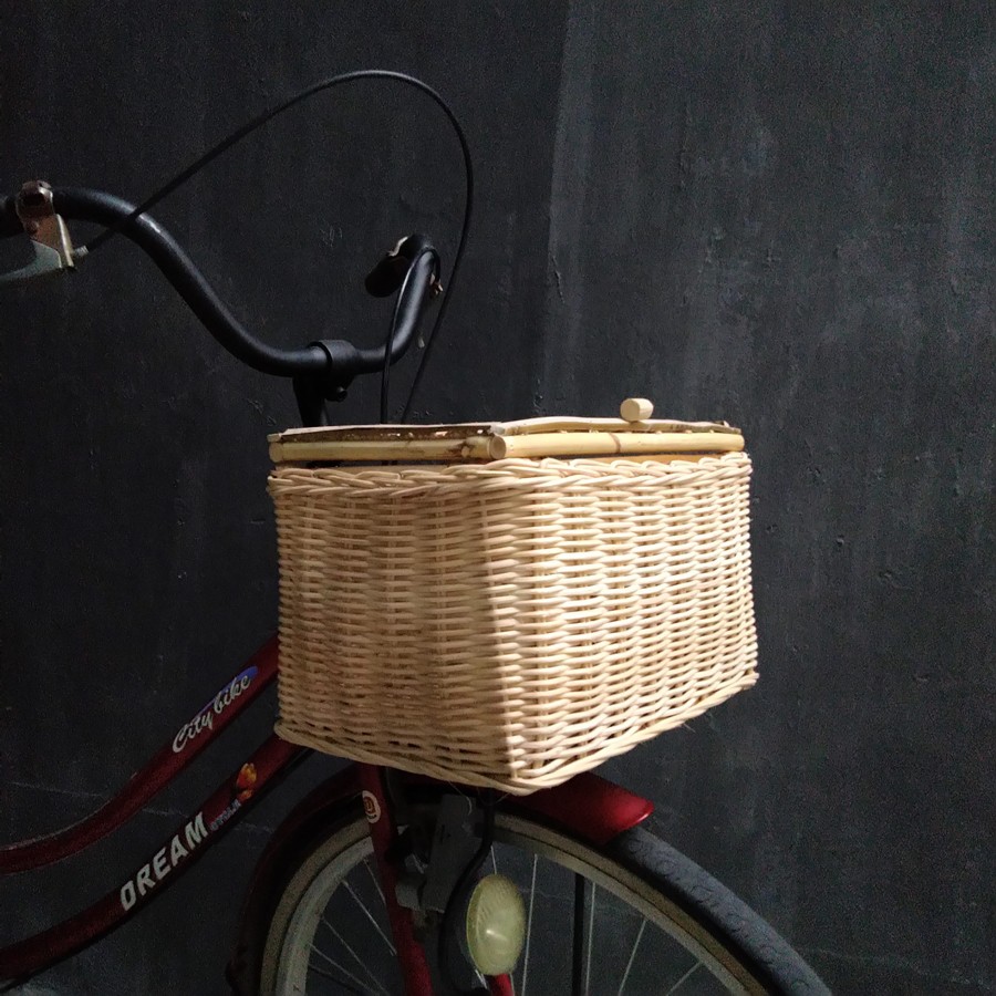  Keranjang Sepeda Rotan