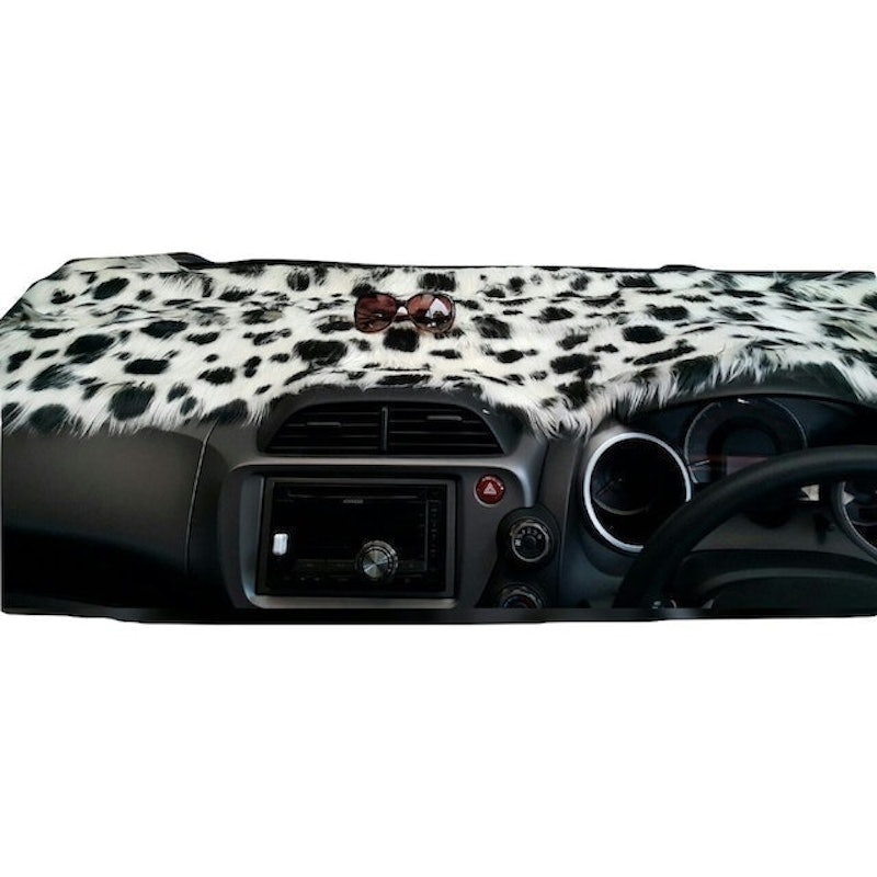 Alas Karpet Dashboard Mobil dengan Bulu dan Motif 1
