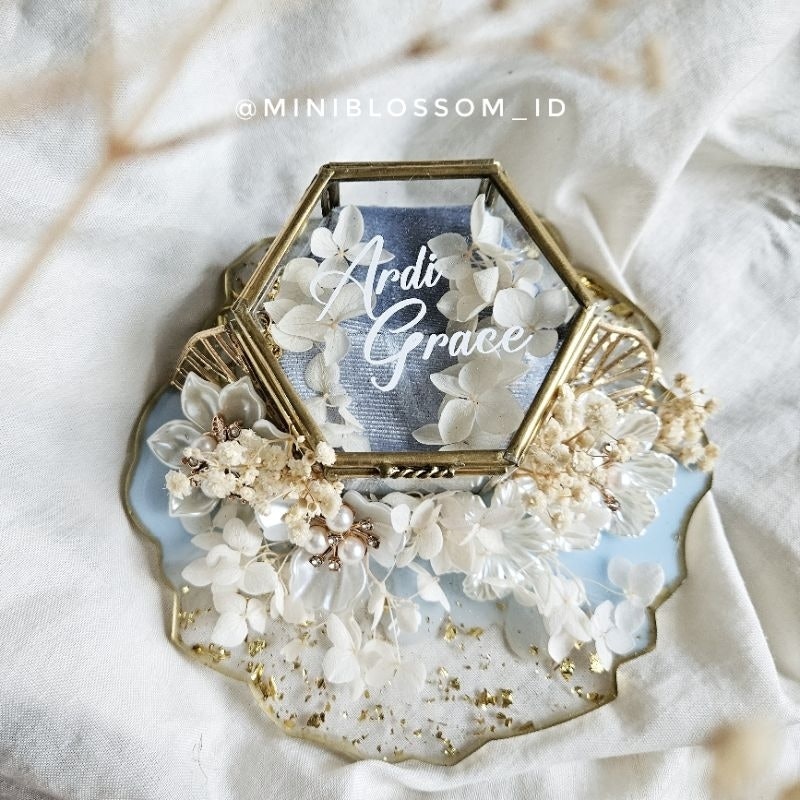 Mini Blossom Hexa Resin Ring Box 4