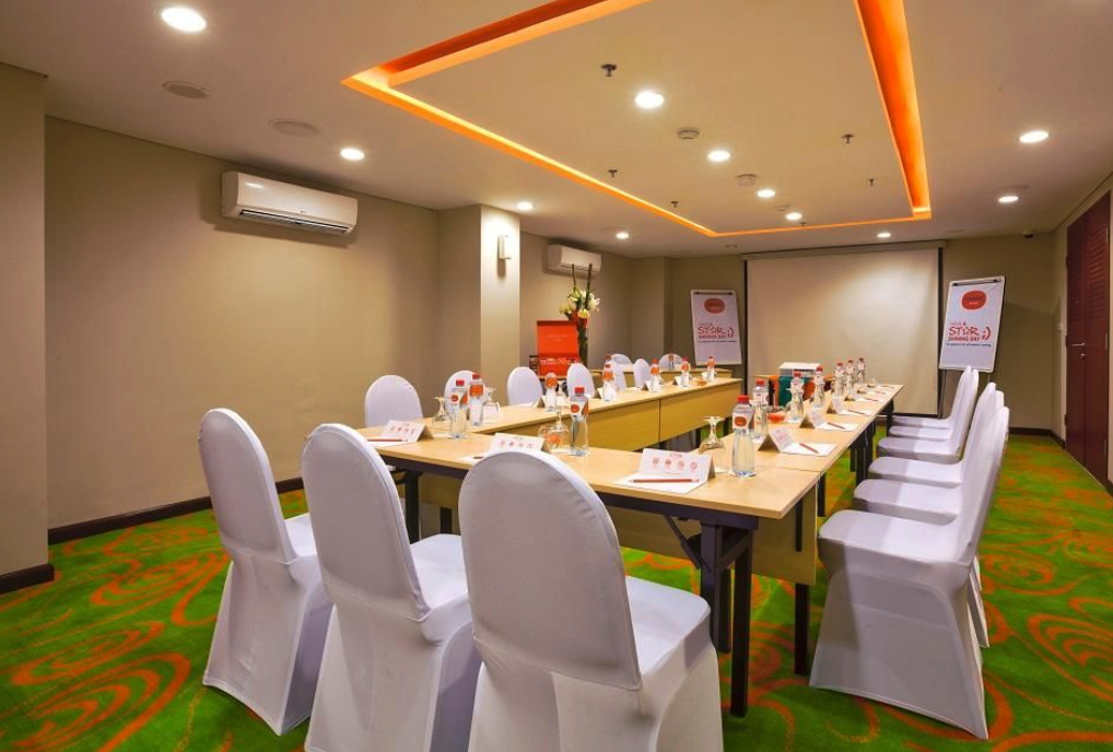 Harris Hotel Seminyak 3
