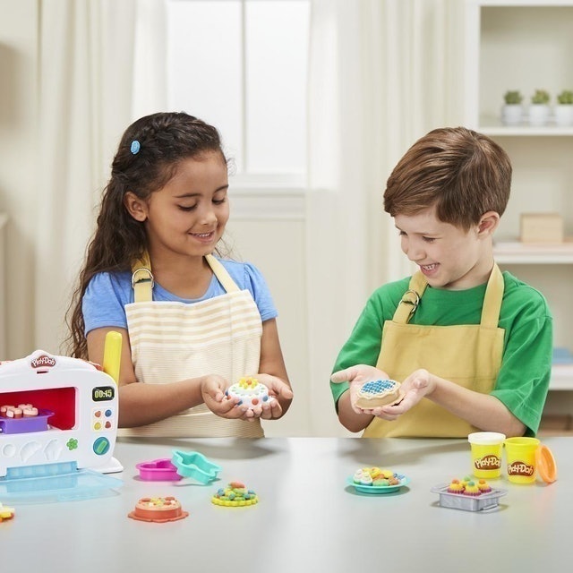 Hasbro Play-Doh Kitchen Creations Magical Oven B9740