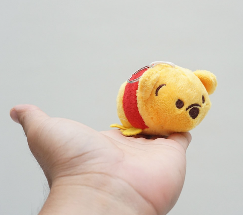 Boneka Tsum Tsum Winnie the Pooh Kuning Gantungan Kunci 4