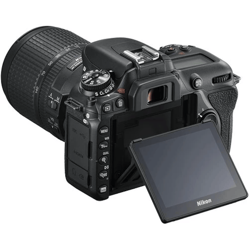Nikon D7500 Kit AF-S DX NIKKOR 18-140mm f/3.5-5.6G ED VR 2