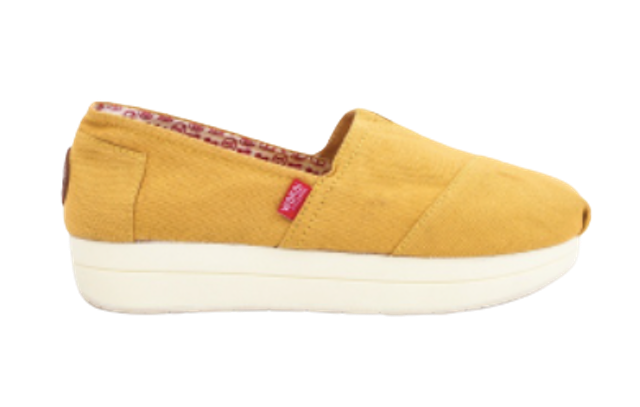 Wakai Sepatu Wanita