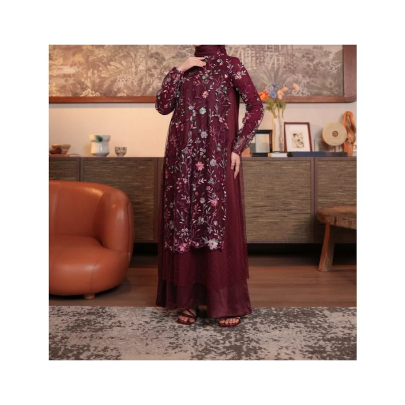 Miss Nomi Elaya Gamis 5