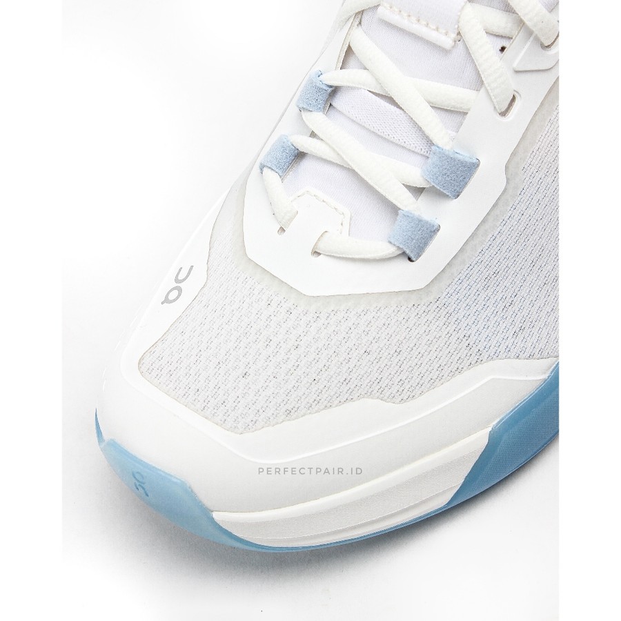 On ON Cloud THE ROGER Advantage Pro White/Chambray