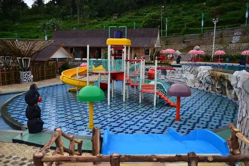 Ciwidey Valley Resort Hot Spring Waterpark 5