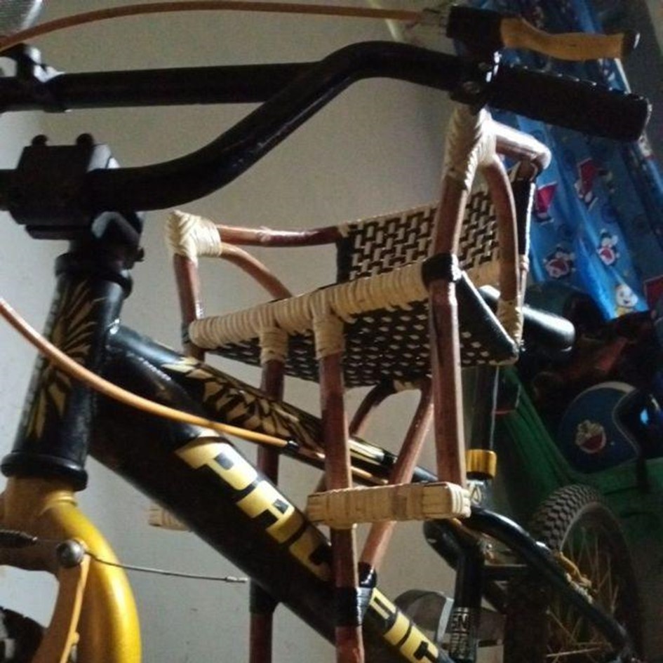 Seni Rattan Furniture Boncengan Kursi Sepeda Rotan