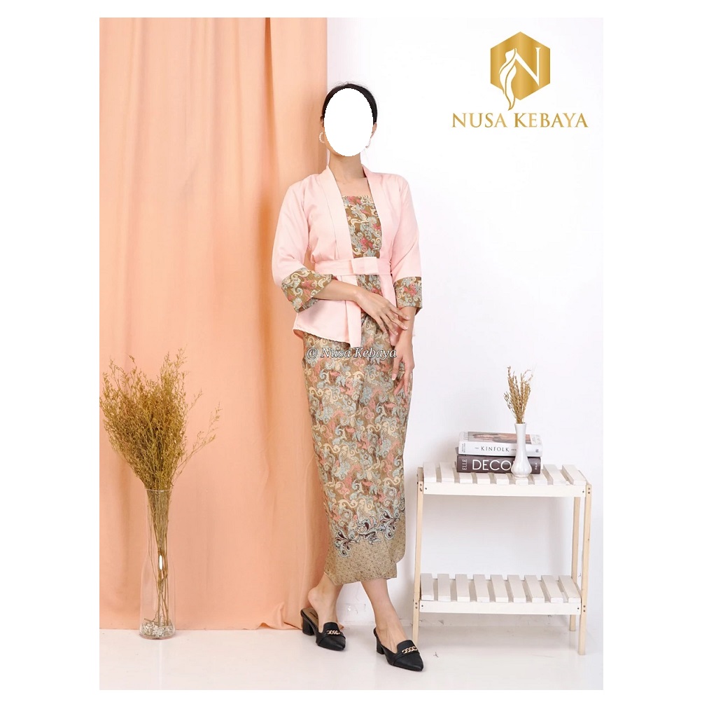 Nusa Kebaya  Nusa Kebaya Setelan Kebaya Katun Elnira Kombinasi