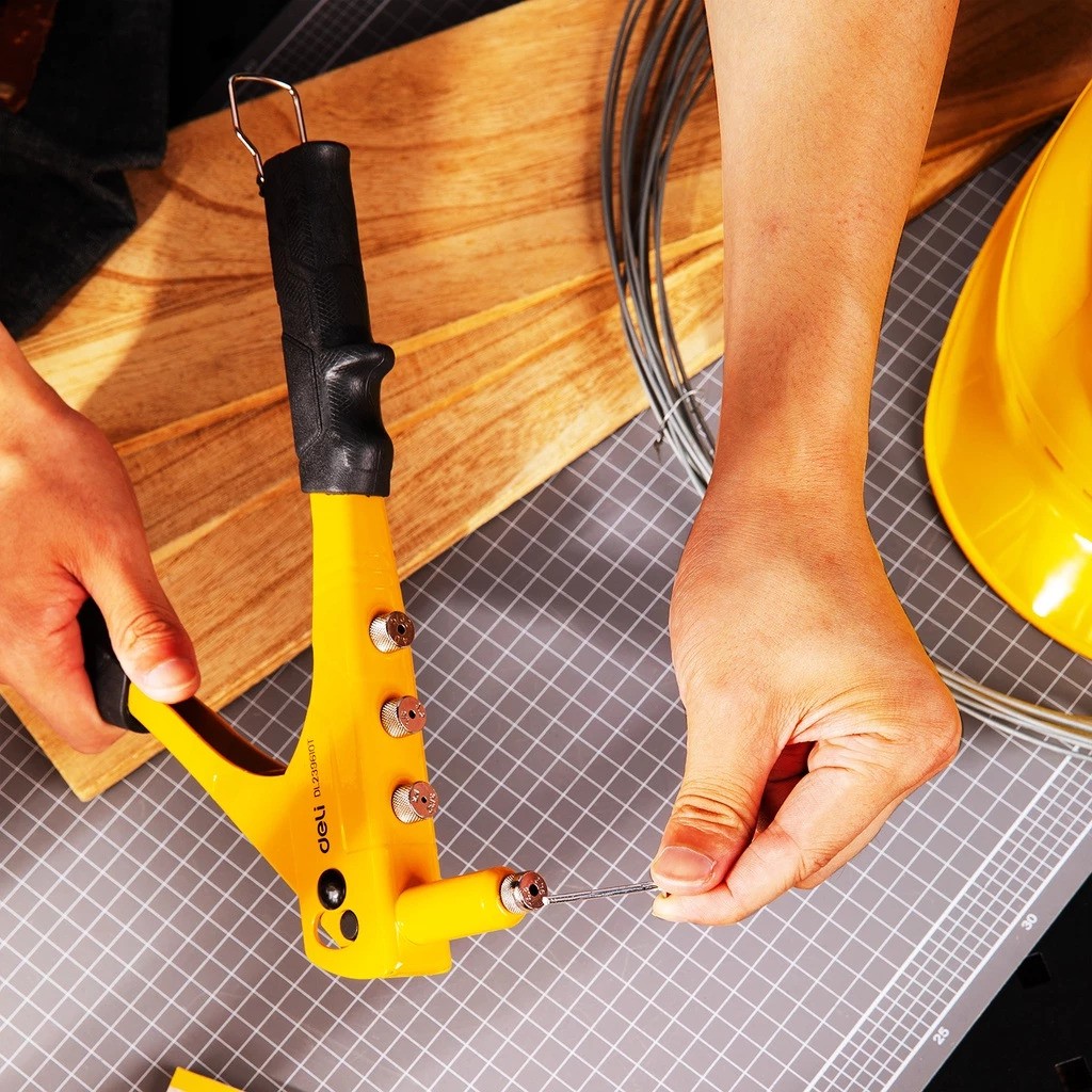 Deli Group Deli Single-arm Riveter EDL236910X