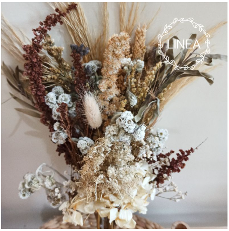 Linea Hand Bouquet 3