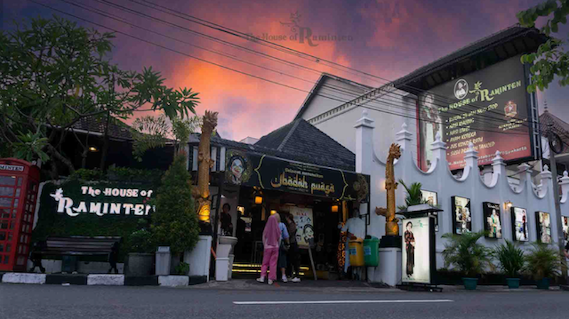 The House of Raminten 1