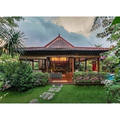 Villa Mulyono
