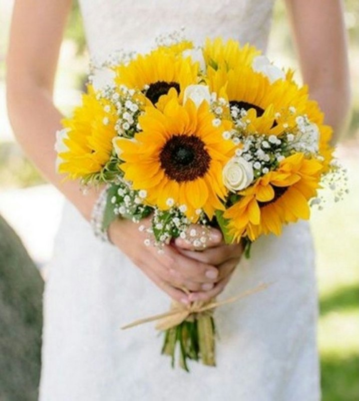 Hand Bouquet Wedding Matahari 1