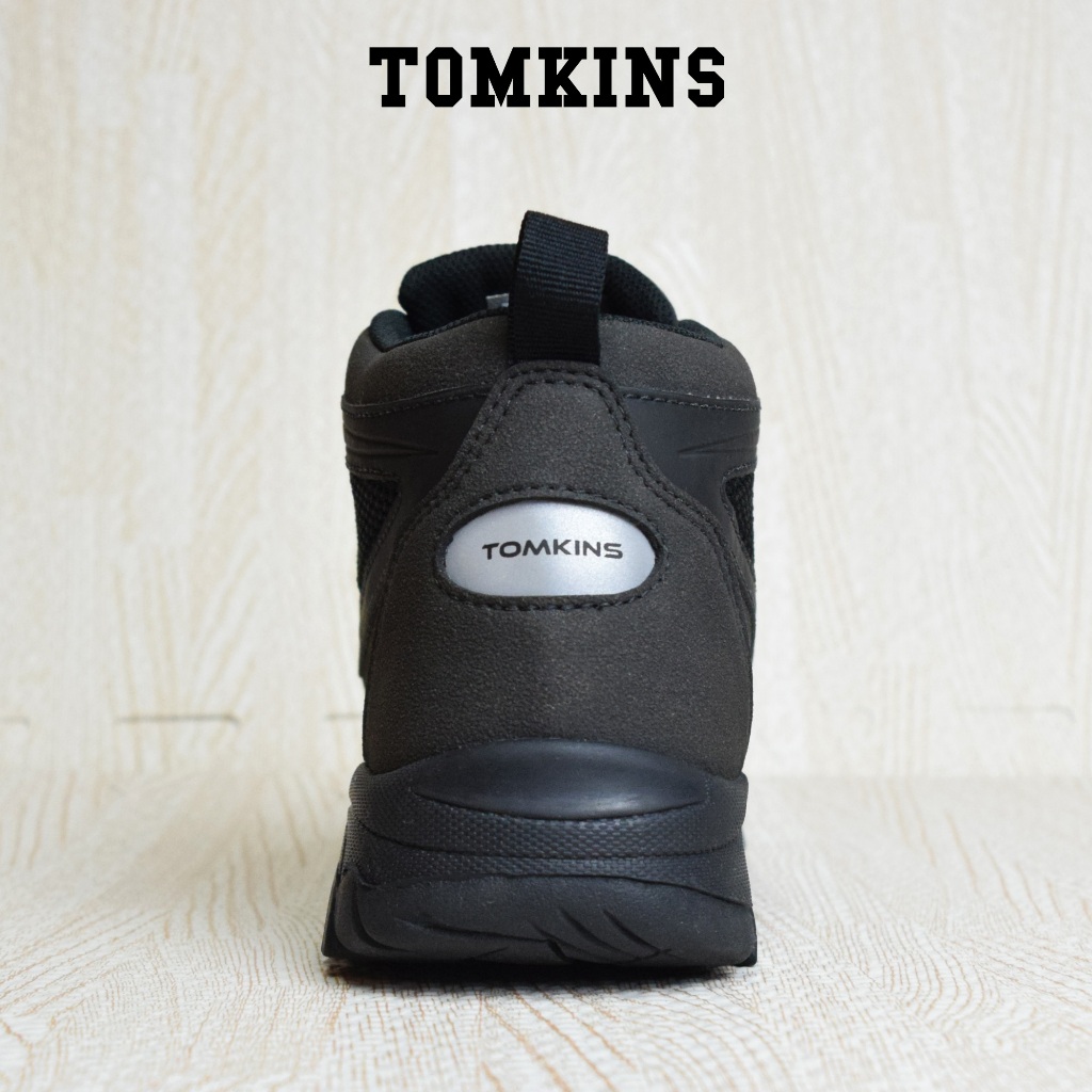 Primarindo Asia Infrastructure TOMKINS Roblox Hitam