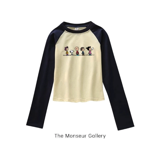  The Monseur Gallery Crop Top Slimfit Snoopy Family Raglan T-shirt