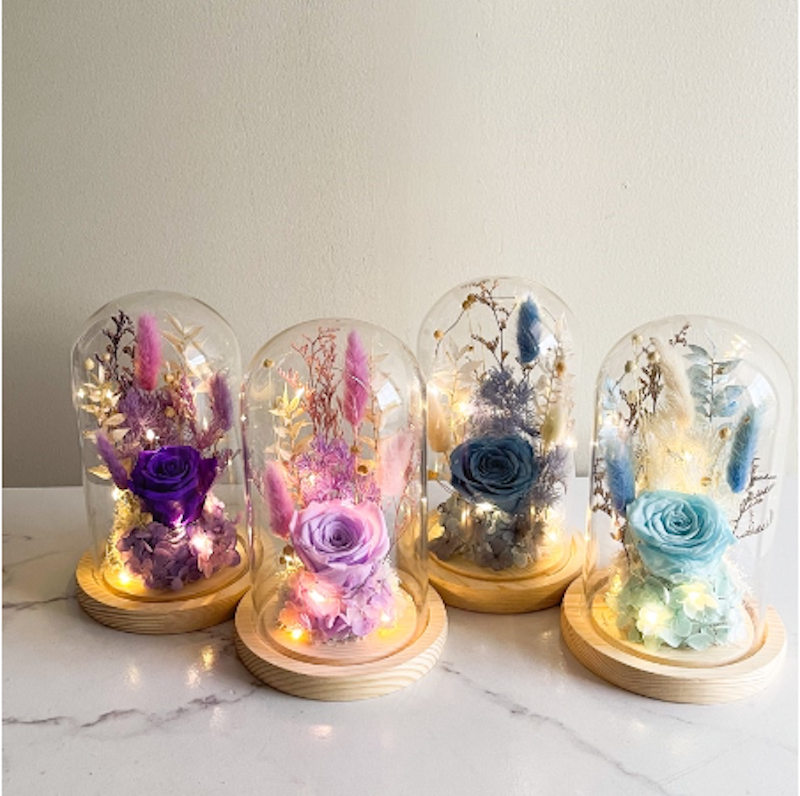 Rustic Dried & Preserved Flower Glass Dome