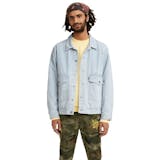 10 Rekomendasi Jaket Levi's untuk Pria Terbaik 4