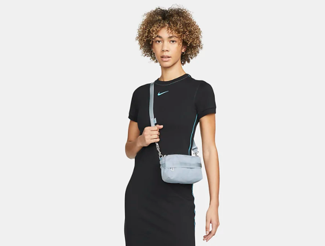 Nike Nike Sportswear Futura Luxe Women's Cross-Body Bag CW9304-010