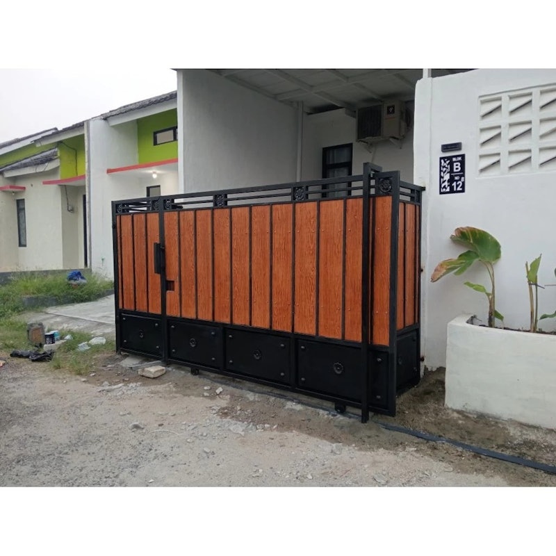 UD Super Las Vegas Pintu Garasi Minimalis 3