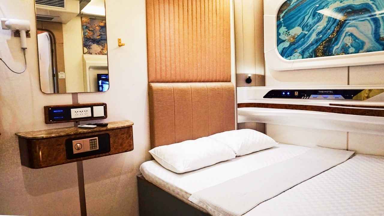 Tab Capsule Hotel - Kayoon Surabaya 3