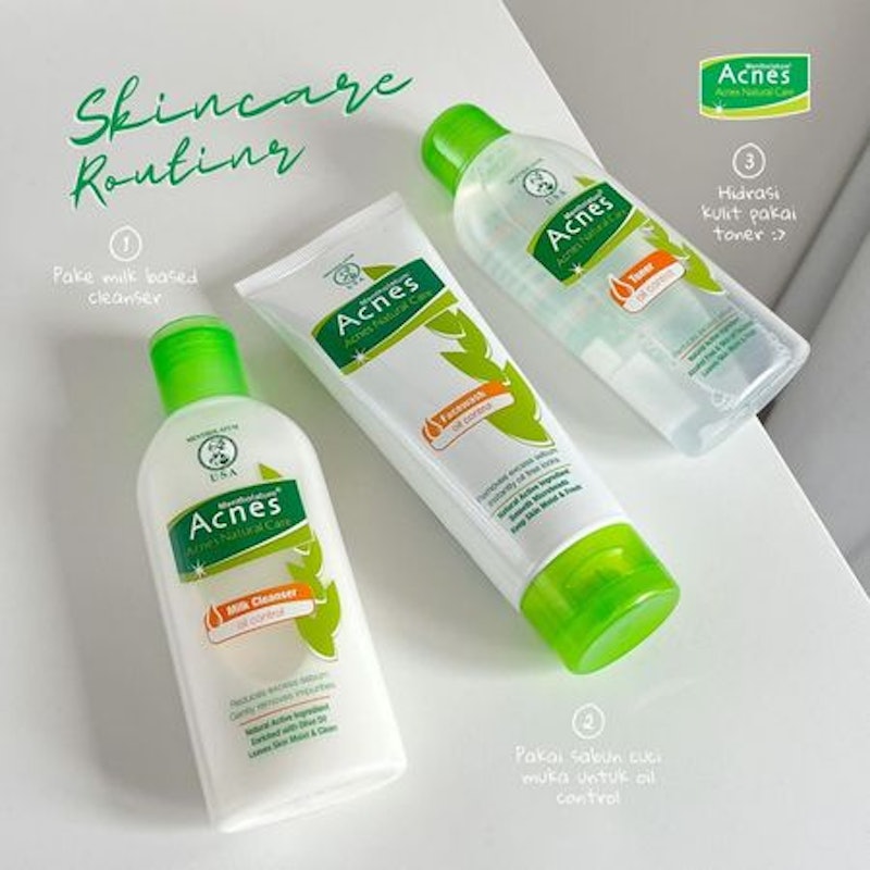 Natural Care Oil Control Face Wash 4