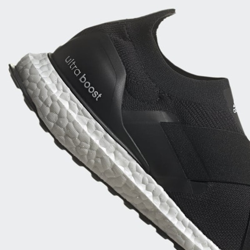 Ultraboost Slip-on DNA 5