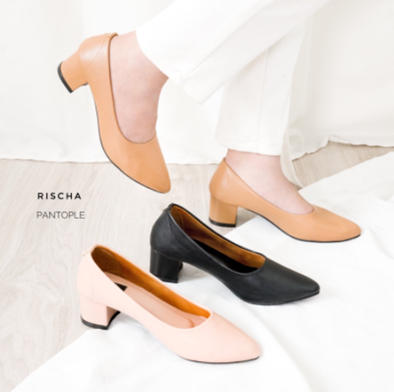 Rischa Pantople 1