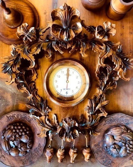 Jam Dinding Kayu Jati Hias Mawar