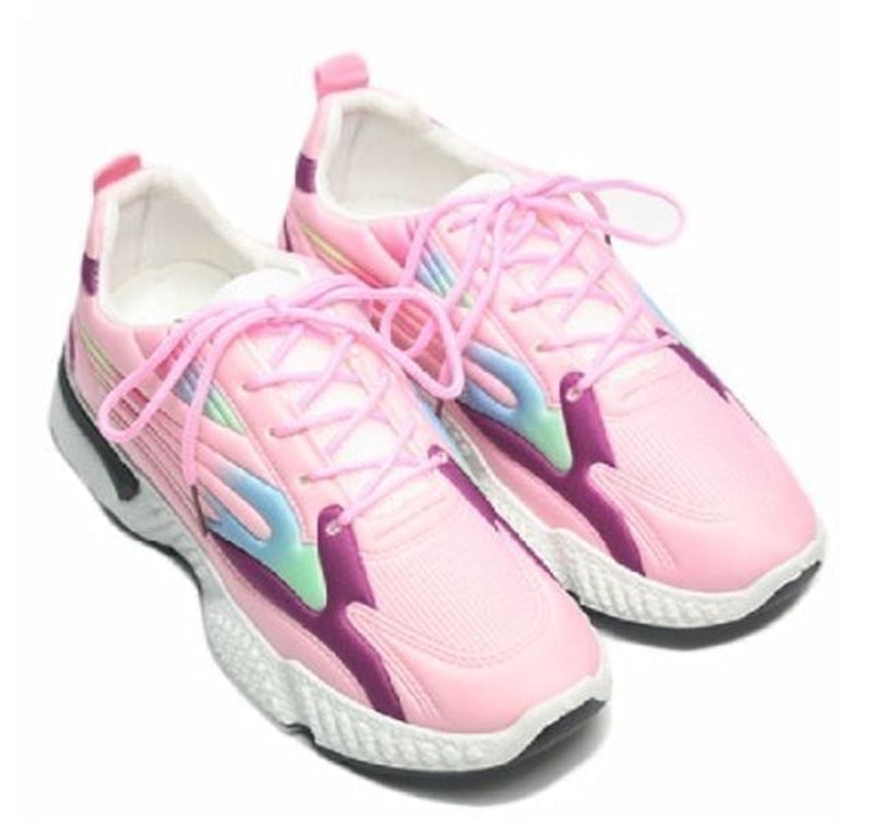 Sepatu Sport Sneakers Wanita 3