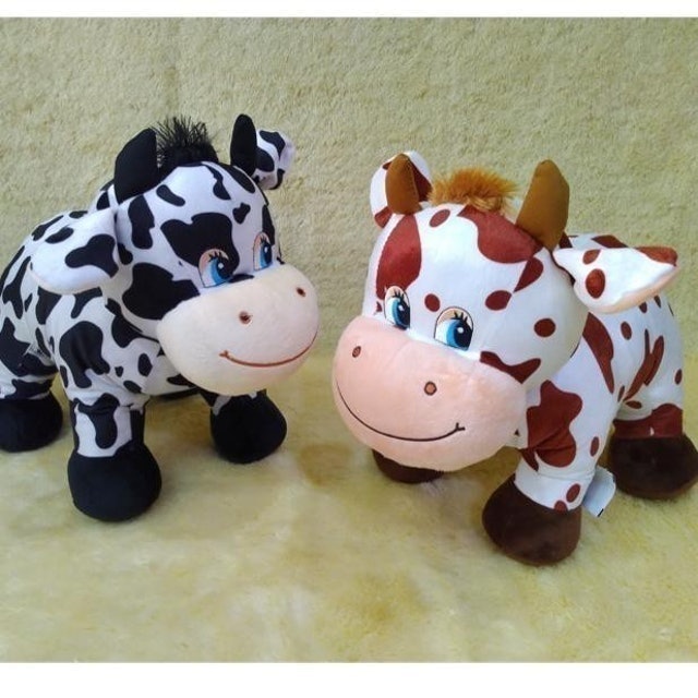 Boneka Sapi dengan Suara XL