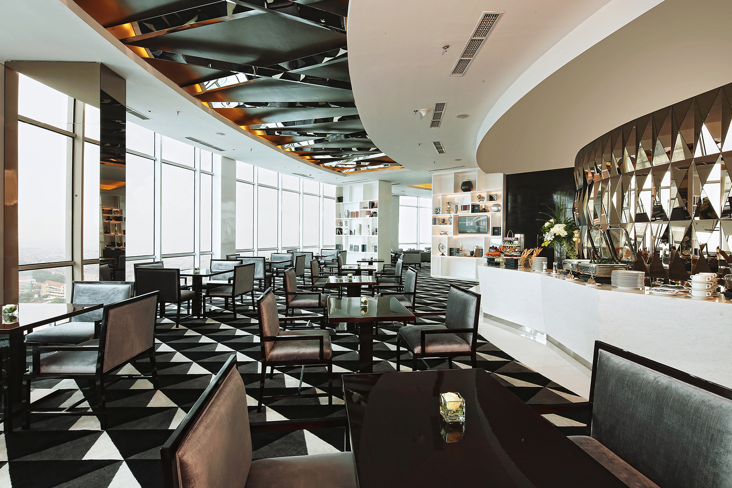 Hotel Ciputra World Surabaya 5