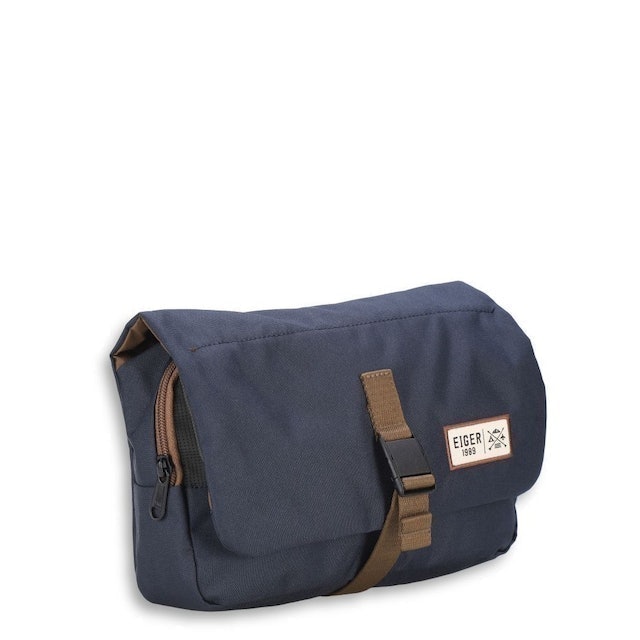 Pinewood Toiletry M 1F  2