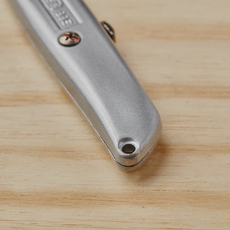 6 in Classic 99® Retractable Utility Knife 4