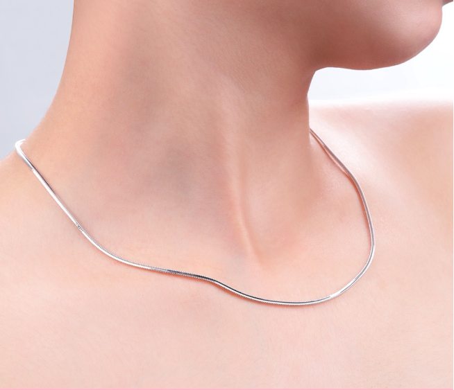 Kalung Emas Felicia Putih Polos White Gold 17K  3