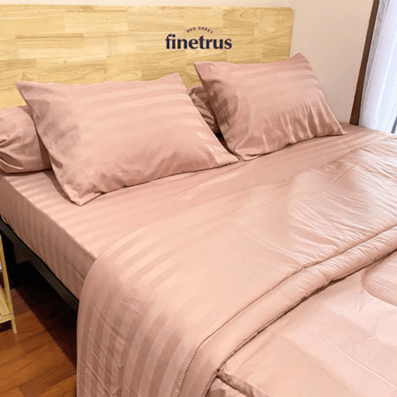 Finetrus Bedcover Set Sprei Microtencel 2