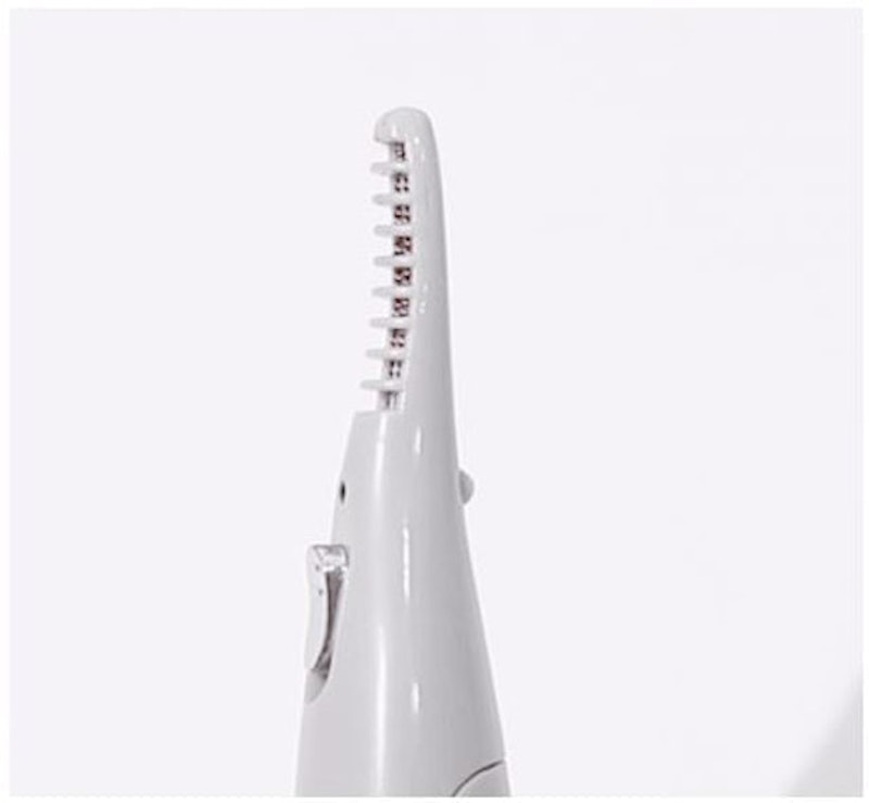 Mini Heated Eyelash Curler 2