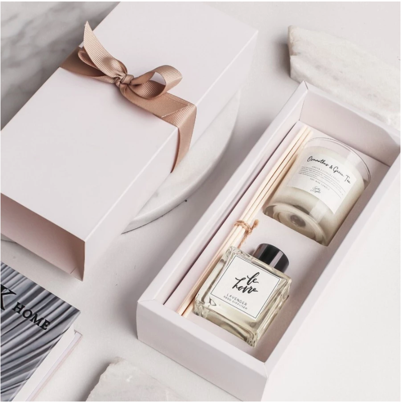 Le Havre Reed Diffuser Candle Gift Set Hampers