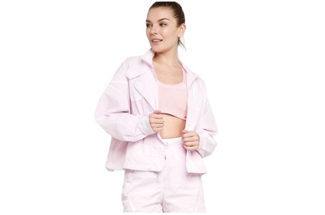 10 Rekomendasi Jaket Nike untuk Wanita Terbaik  1