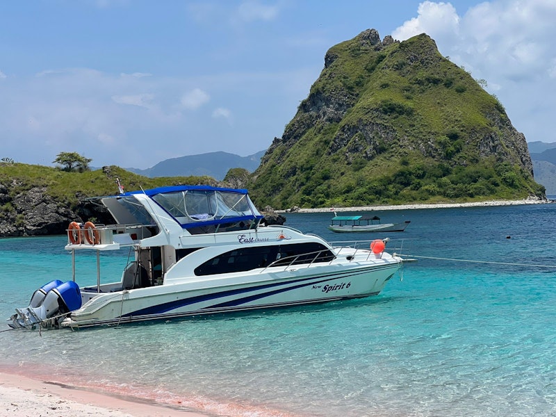 Komodo Full Tour Day Package 2