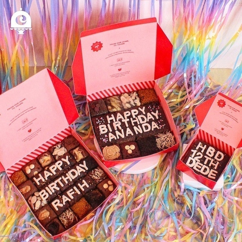 Rainbow Fudge Brownie Box 5