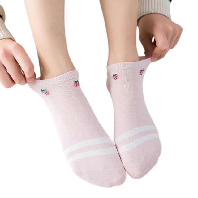 Kaos Kaki Motif Strawberry ｜  Ja026