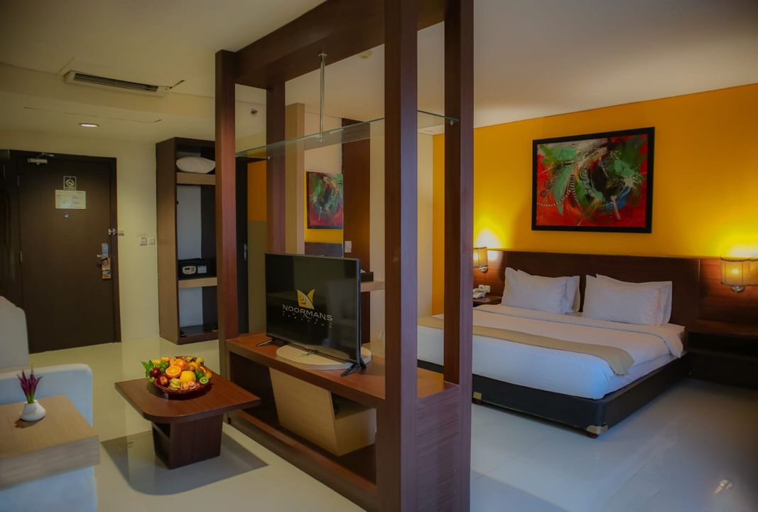 Petra Noormans Investama Noormans Hotel Semarang 